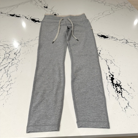 Vuori Women’s Vibe elevation legging size small - Picture 11 of 13